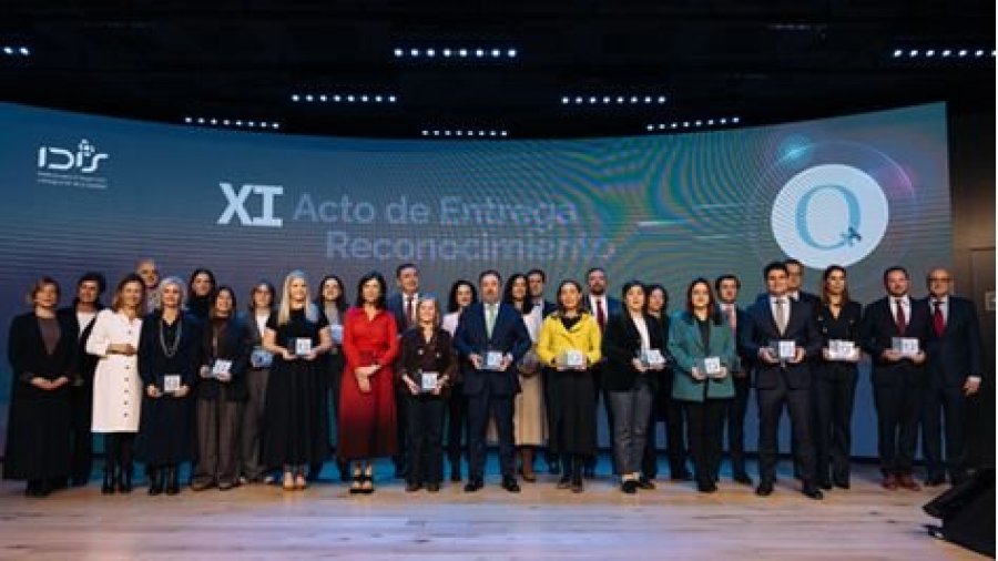 Foto: XI Acto de entrega de los Reconocimientos QH